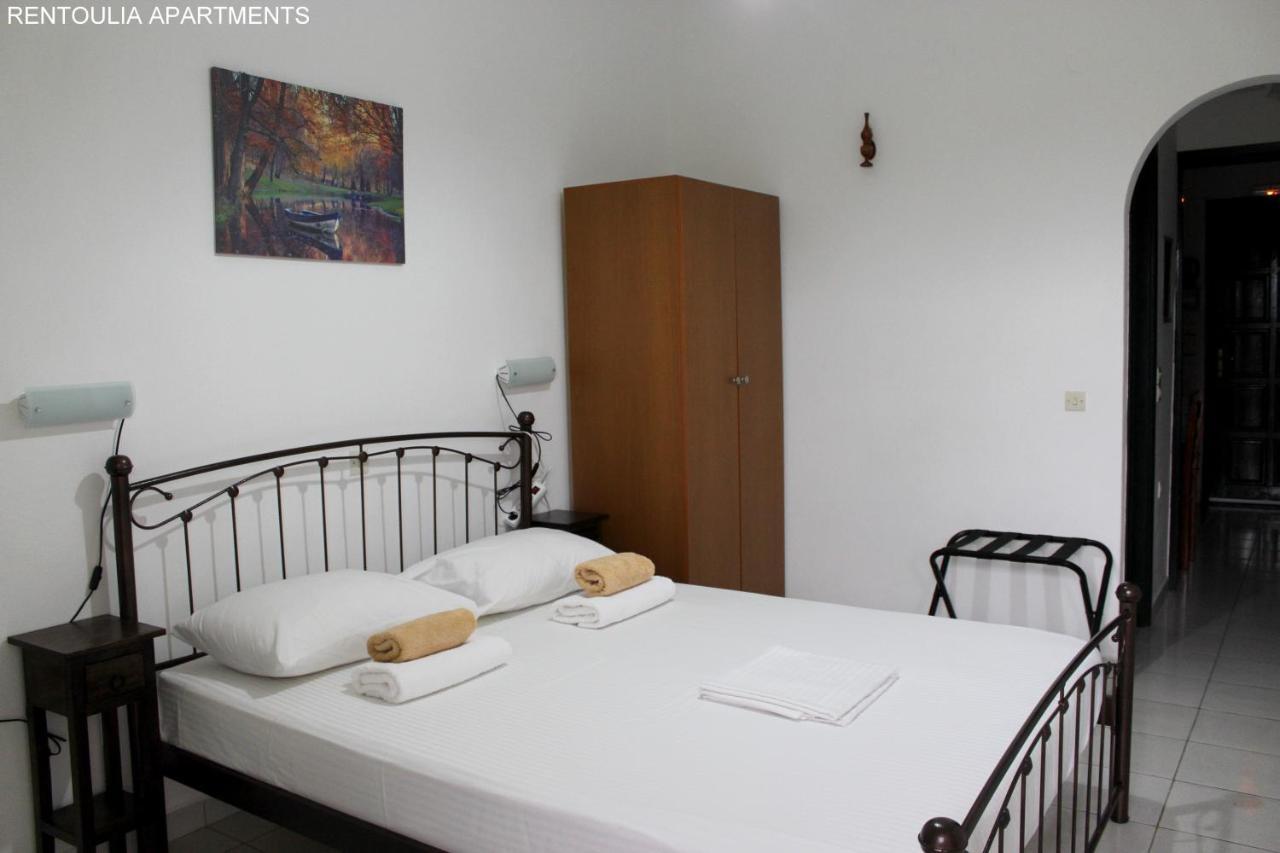 Rentoulia Apartments Poúlithra Екстериор снимка