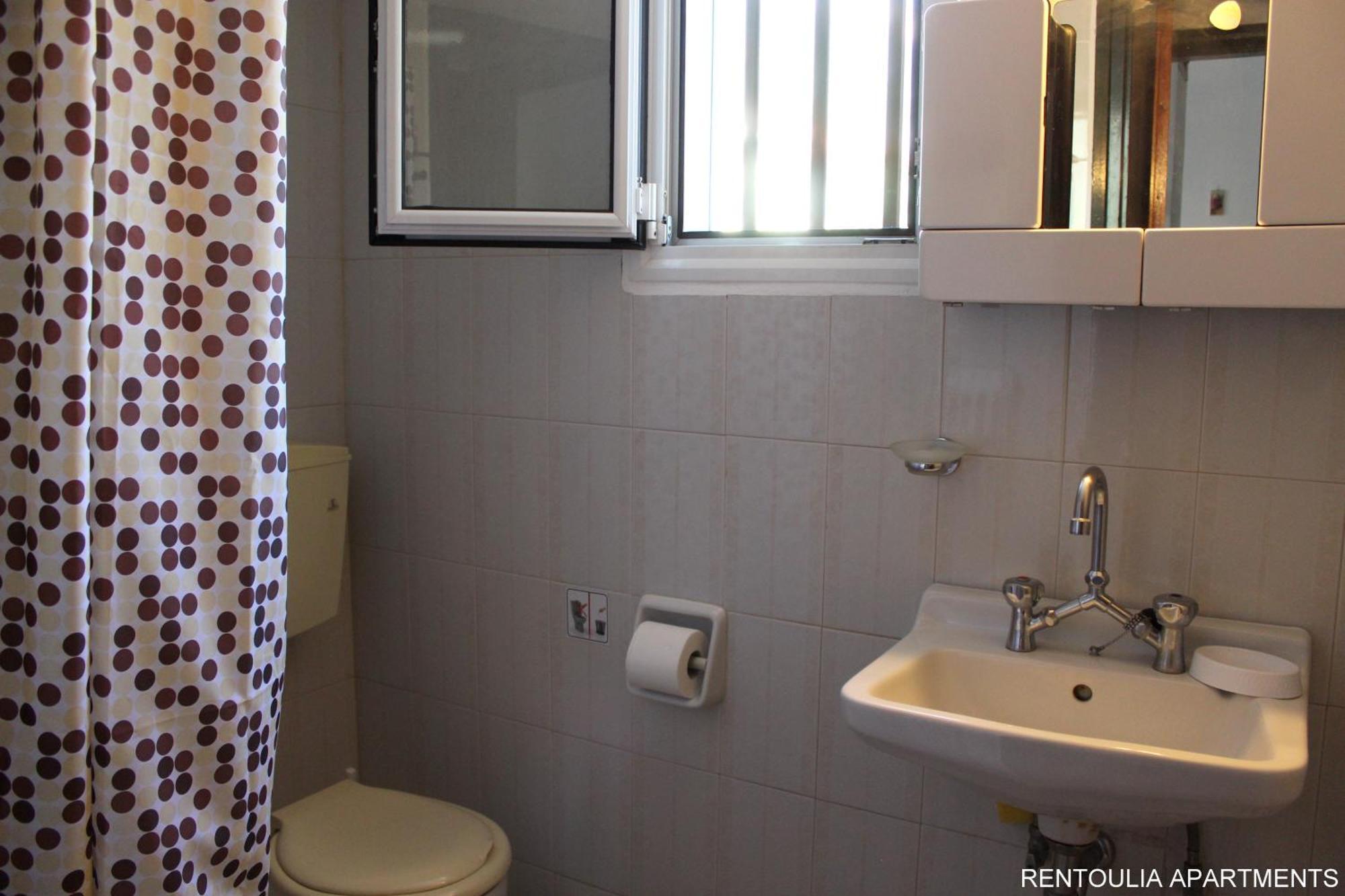 Rentoulia Apartments Poúlithra Екстериор снимка