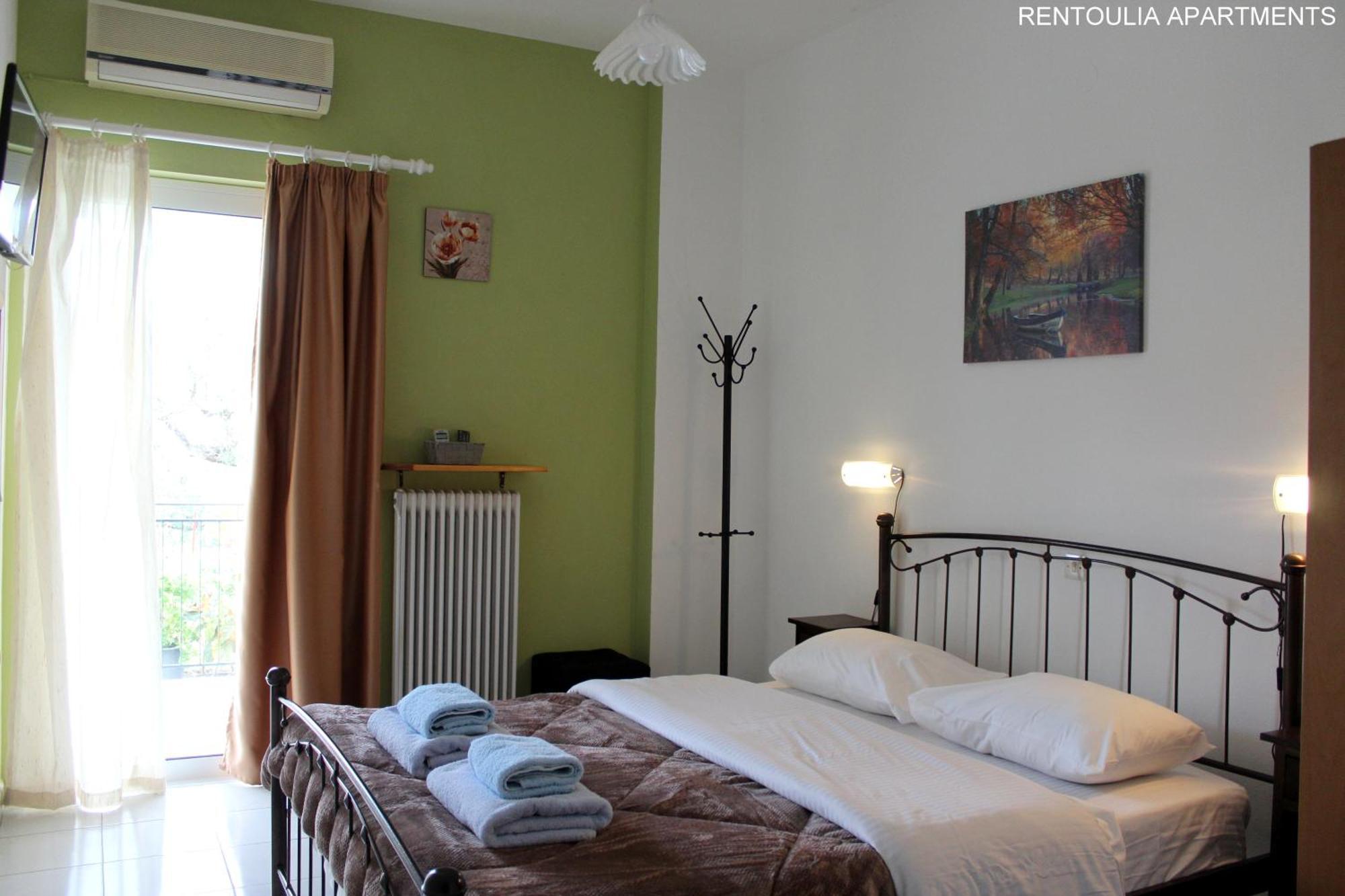 Rentoulia Apartments Poúlithra Екстериор снимка